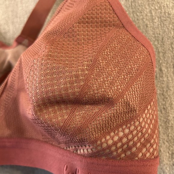 NWT Lululemon Awake to Lace Bra 32C - Picture 4 of 6